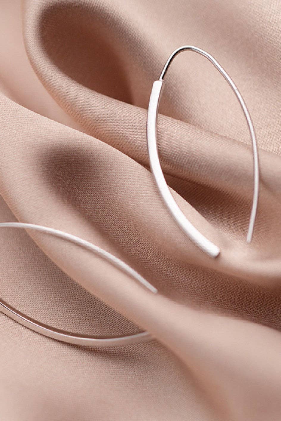 Silver Threader Oval Hoop Earrings